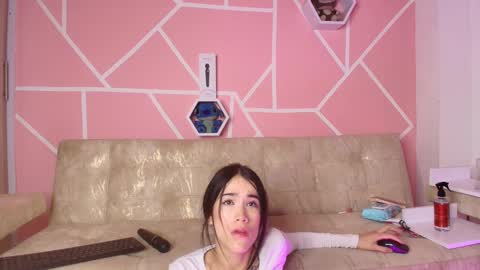 kaoriille online show from 02/13/25, 10:44