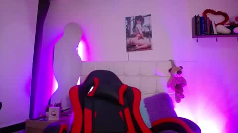 Snapshot of kaoz_33 chatting on 02/24/25, 01:13 kaoz_33 online show from 02/24/25, 01:13