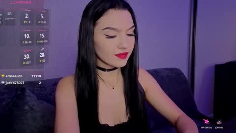 Snapshot of kara_life chatting on 10/30/25, 01:18 kara_life online show from 10/30/25, 01:18