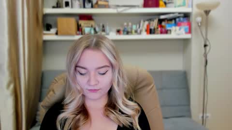 Kara. Off from 15th till 24th of December online show from 10/08/25, 11:24