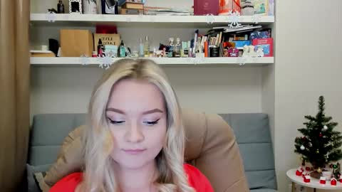 Snapshot of kara_smith_ chatting on 12/17/25, 12:49 Kara. Off from 15th till 24th of December online show from 12/17/25, 12:49