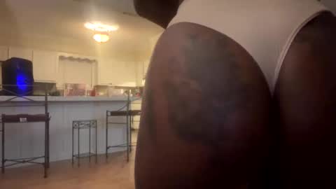 Snapshot of karamelkandy69 chatting on 12/19/24, 03:40 Karamelkandy69 online show from 12/19/24, 03:40