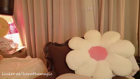 Snapshot of karathemagic chatting on 03/01/26, 04:42 I am here around 5am GMT karathemagic online show from 03/01/26, 04:42