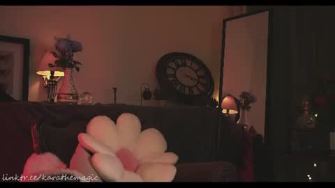 I am here around 5am GMT karathemagic online show from 06/26/26, 02:43