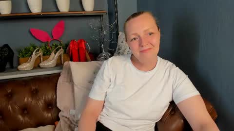 Karen online show from 06/21/26, 10:18