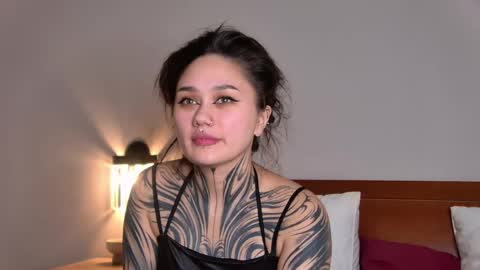 Snapshot of karenhotflirt chatting on 05/15/26, 02:46 karenhotflirt online show from 05/15/26, 02:46