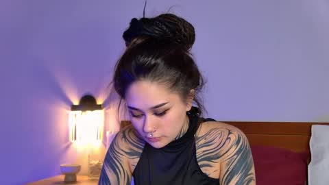 Snapshot of karenhotflirt chatting on 05/23/26, 03:49 karenhotflirt online show from 05/23/26, 03:49