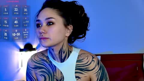 Snapshot of karenhotflirt chatting on 05/28/26, 03:20 karenhotflirt online show from 05/28/26, 03:20