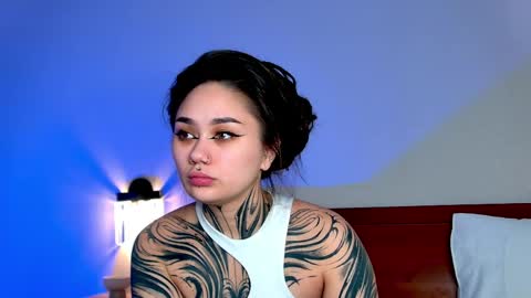 Snapshot of karenhotflirt chatting on 06/03/26, 02:33 karenhotflirt online show from 06/03/26, 02:33