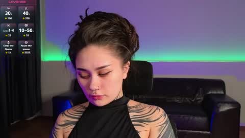 Snapshot of karenhotflirt chatting on 06/11/26, 02:15 karenhotflirt online show from 06/11/26, 02:15