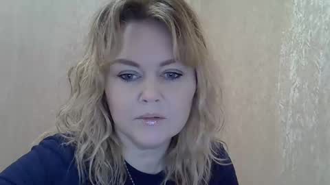 karennelsonx online show from 12/05/24, 02:44