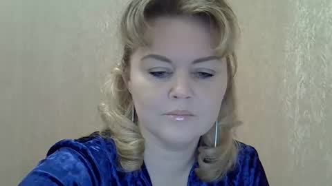 karennelsonx online show from 12/06/24, 12:38