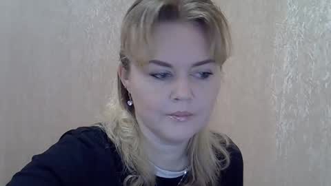 karennelsonx online show from 12/11/24, 12:55