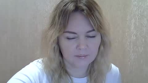 karennelsonx online show from 12/12/24, 03:59