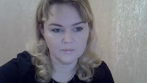 karennelsonx online show from 12/14/24, 02:53