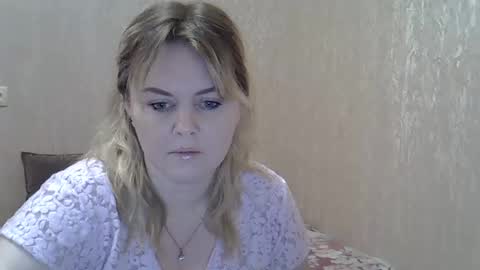 karennelsonx online show from 12/17/24, 05:47