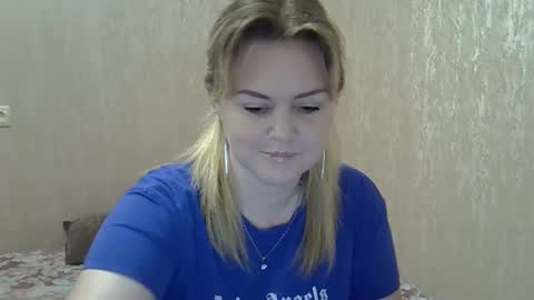 karennelsonx online show from 12/21/24, 04:14