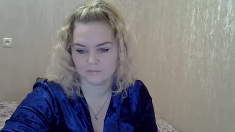 karennelsonx online show from 01/10/25, 10:28