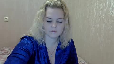 karennelsonx online show from 01/10/25, 04:41