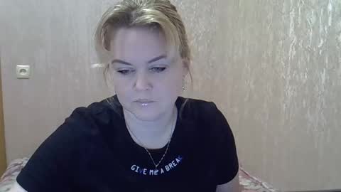 karennelsonx online show from 01/18/25, 01:29