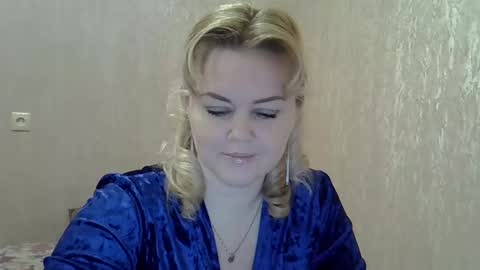 karennelsonx online show from 01/24/25, 01:25