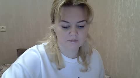 karennelsonx online show from 02/09/25, 05:22