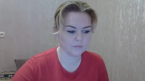 karennelsonx online show from 02/12/25, 12:22