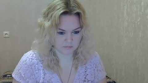 karennelsonx online show from 02/13/25, 12:00