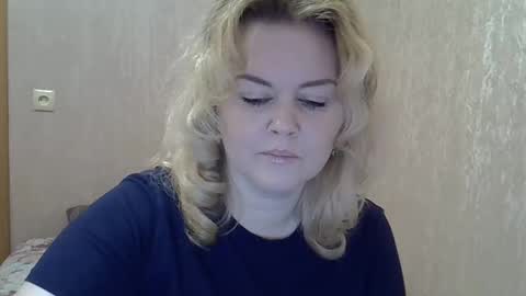 karennelsonx online show from 02/17/25, 02:26