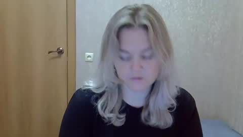 karennelsonx online show from 10/08/25, 08:12