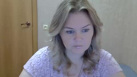 Snapshot of karennelsonx chatting on 11/07/25, 09:31 karennelsonx online show from 11/07/25, 09:31