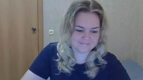karennelsonx online show from 07/18/26, 11:47