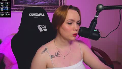 Karoline online show from 12/08/24, 03:32