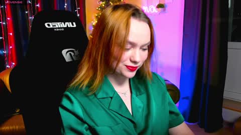 Karoline online show from 12/24/24, 03:49