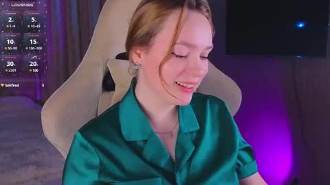 Karoline online show from 01/15/25, 03:43