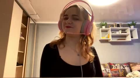 Im Olivia online show from 11/08/25, 08:25