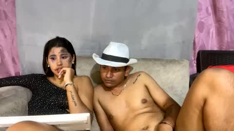 Snapshot of kariina_candy chatting on 10/31/25, 02:23 kariina candy and fox online show from 10/31/25, 02:23