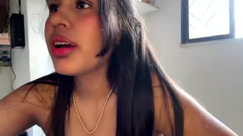 kariina candy and fox online show from 06/17/26, 04:41