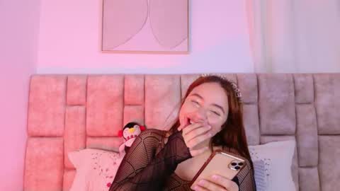 kariina_wong online show from 12/17/25, 08:59