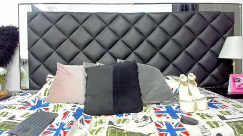 Karina Taylor  online show from 01/03/25, 07:18