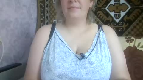 Snapshot of karilina_hi chatting on 07/21/26, 10:39 Karilina Hi online show from 07/21/26, 10:39