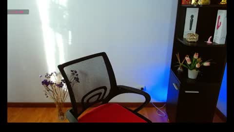 karime lee online show from 07/28/26, 09:47