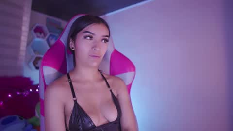Karina  online show from 09/11/25, 12:38