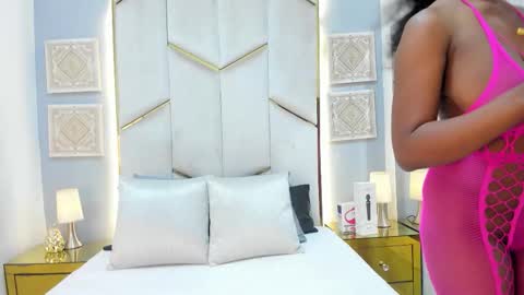 Snapshot of karinaacox chatting on 03/20/26, 12:43 karinaacox online show from 03/20/26, 12:43