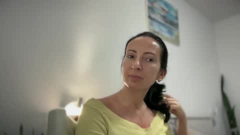 Snapshot of karinablair chatting on 02/13/25, 10:54 Karina online show from 02/13/25, 10:54
