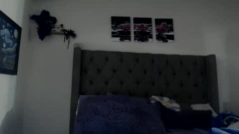 karinakummings online show from 12/01/25, 08:47