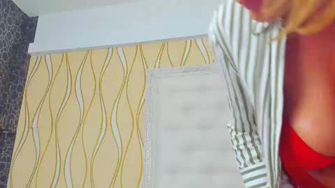 KARISSIA online show from 09/22/25, 05:15