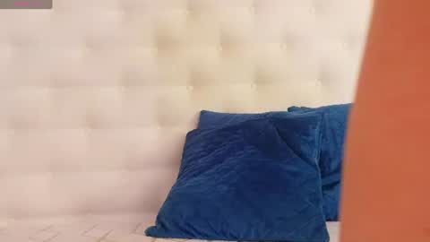 Snapshot of karissia_ chatting on 06/19/26, 03:11 KARISSIA online show from 06/19/26, 03:11