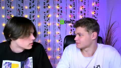 Snapshot of karl_mans chatting on 10/04/25, 07:01 Karl online show from 10/04/25, 07:01