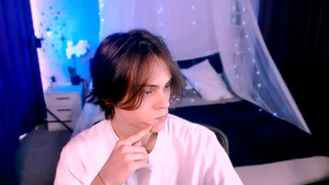 Snapshot of karl_mans chatting on 11/13/25, 09:30 Karl online show from 11/13/25, 09:30